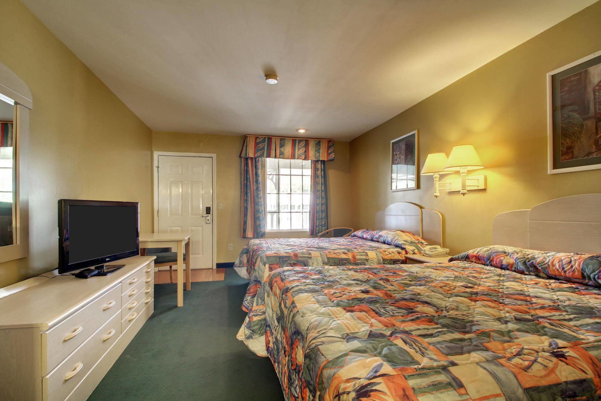 Key West Inn - Childersburg المظهر الخارجي الصورة