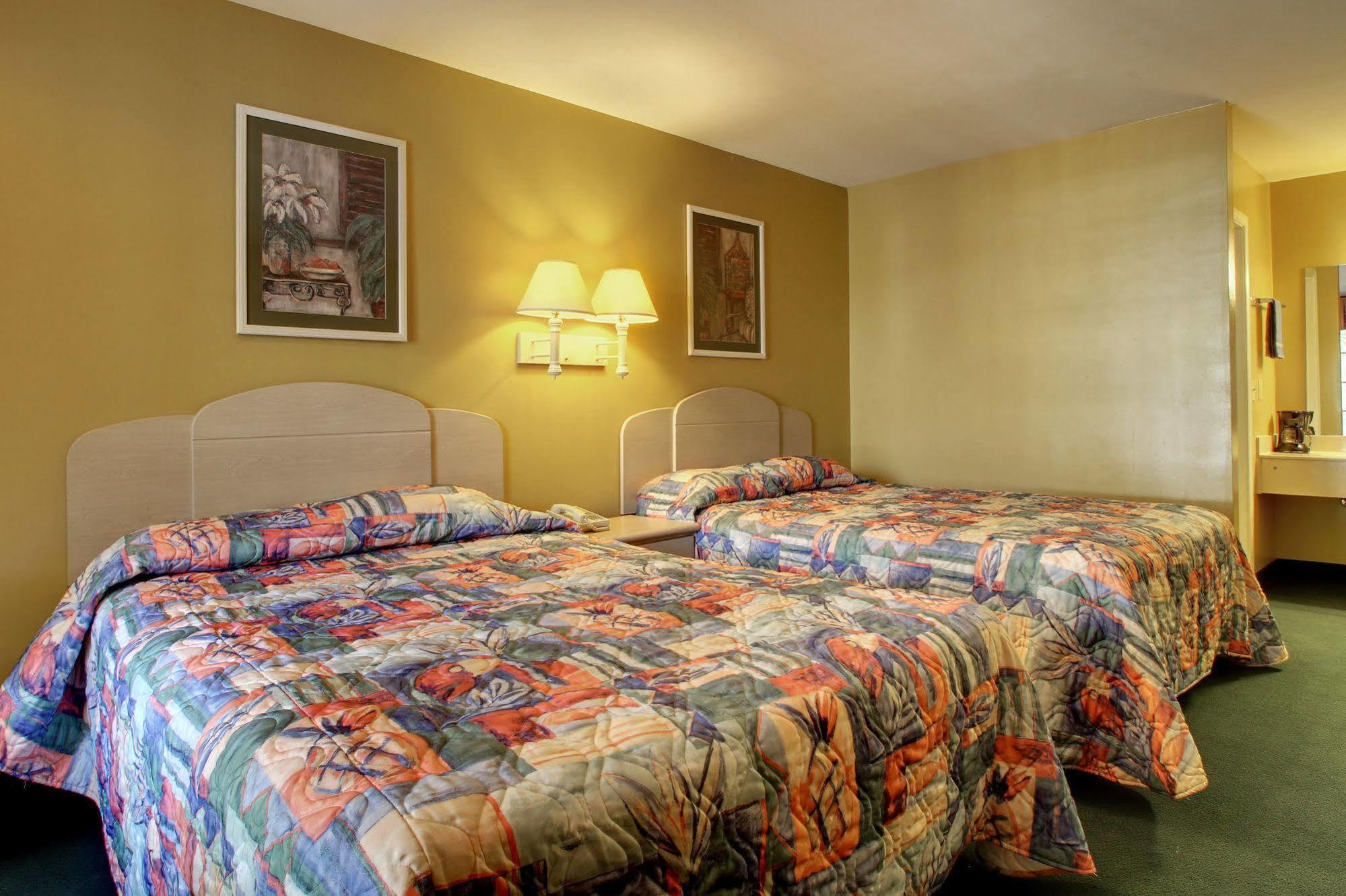 Key West Inn - Childersburg المظهر الخارجي الصورة