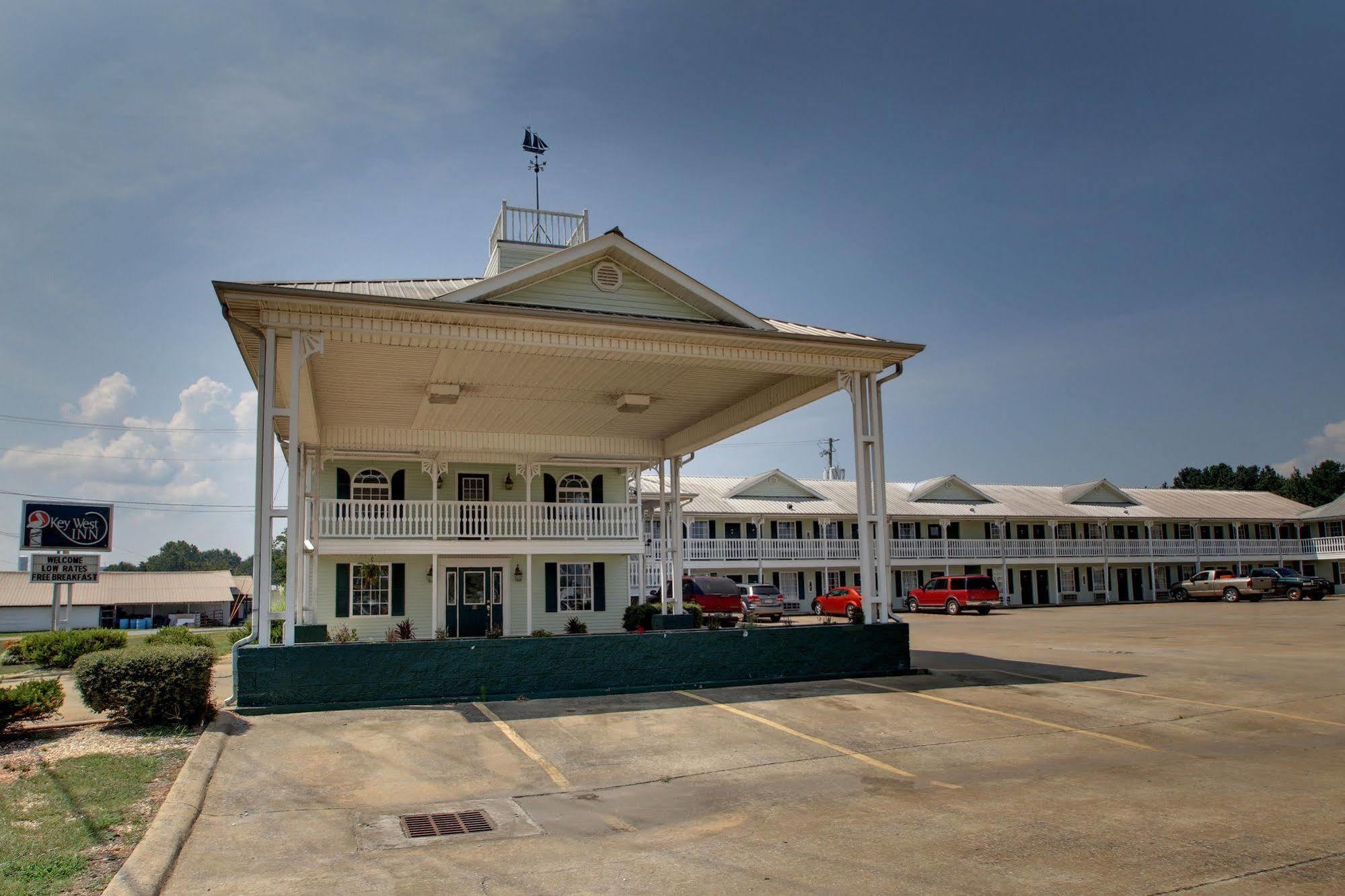 Key West Inn - Childersburg المظهر الخارجي الصورة