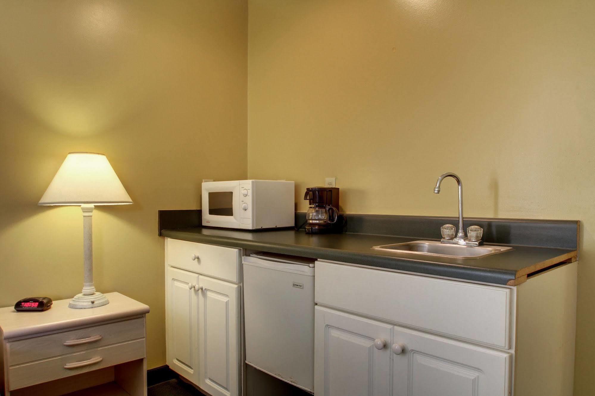 Key West Inn - Childersburg المظهر الخارجي الصورة