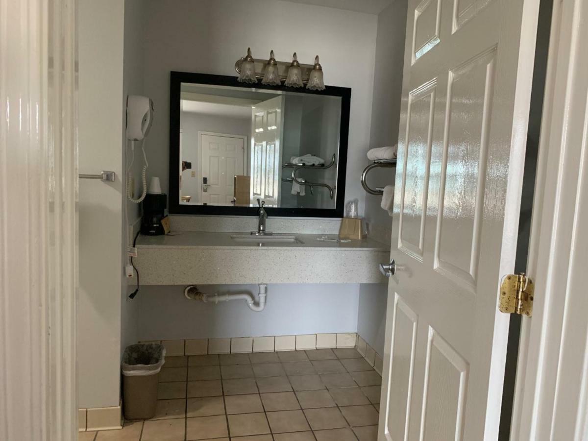 Key West Inn - Childersburg المظهر الخارجي الصورة